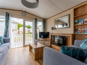 Pass the Keys Luxury brand new 2 bedroom pet friendly caravan